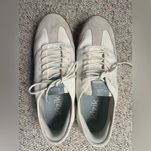 Kizik Women’s Slip-On Sneakers – White Size 10